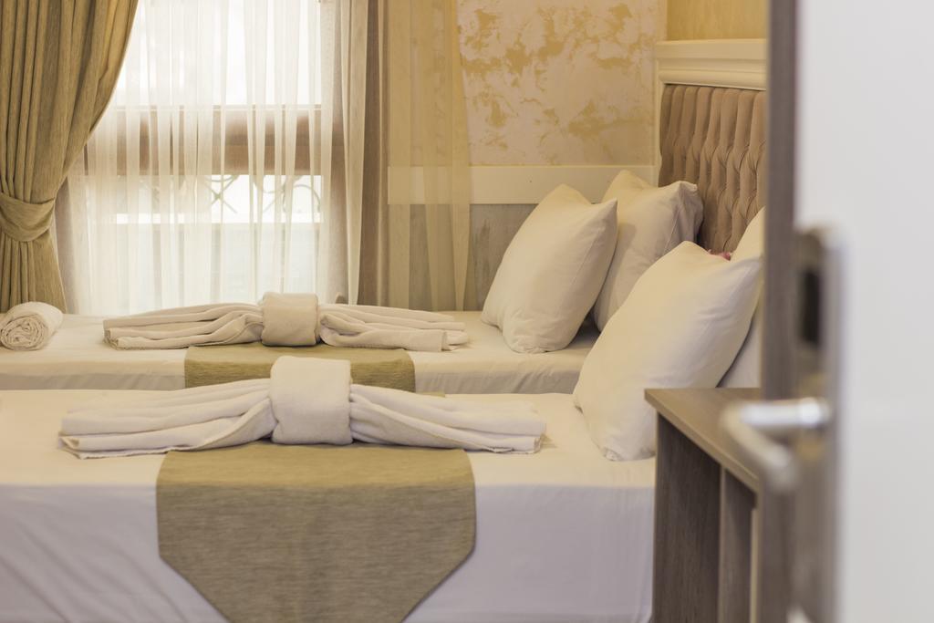 Hotel Bestur Истанбул Екстериор снимка