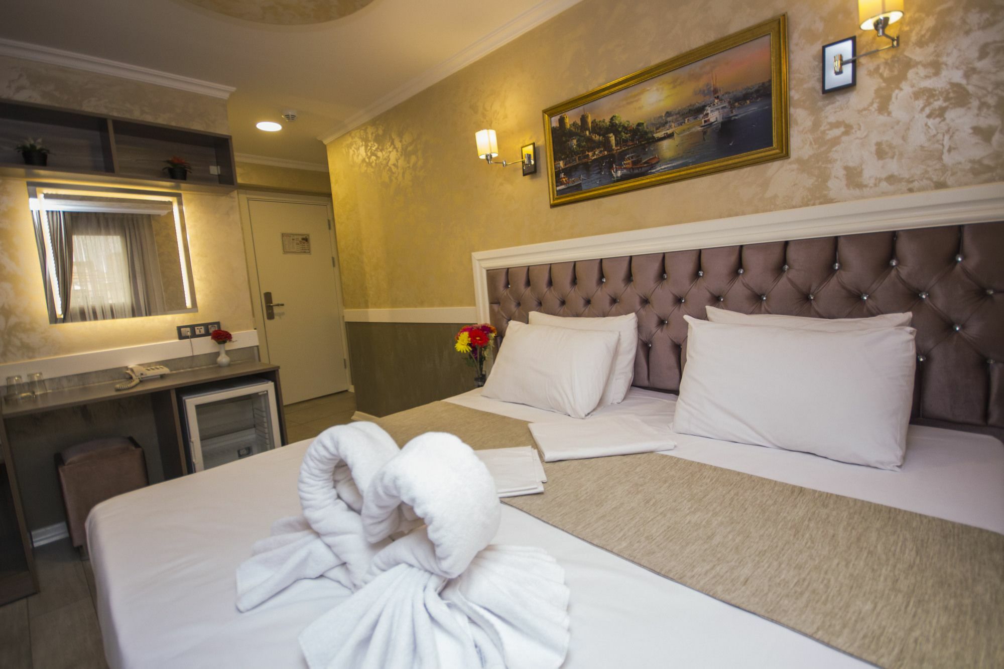 Hotel Bestur Истанбул Екстериор снимка